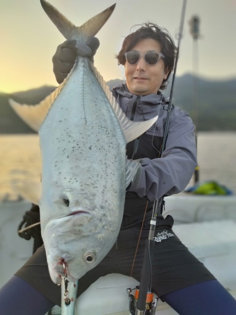 屋久島 GTキャスティング GTフィッシング フィスニック FISNIC 遊漁船 釣り
釣果 吐噶喇列島 トカラ列島 口之島 口永良部島 中之島 オフショアキャスティング オフショアフィッシング トップウォーター ルアーフィッシング GT ジャイアントトレバリー