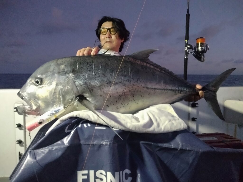 屋久島　GTキャスティング　GTフィッシング　フィスニック　FISNIC　遊漁船　釣り
　釣果　吐噶喇列島　トカラ列島　口之島　口永良部島　中之島　オフショアキャスティング　オフショアフィッシング　トップウォーター　ルアーフィッシング　GT　ジャイアントトレバリー　