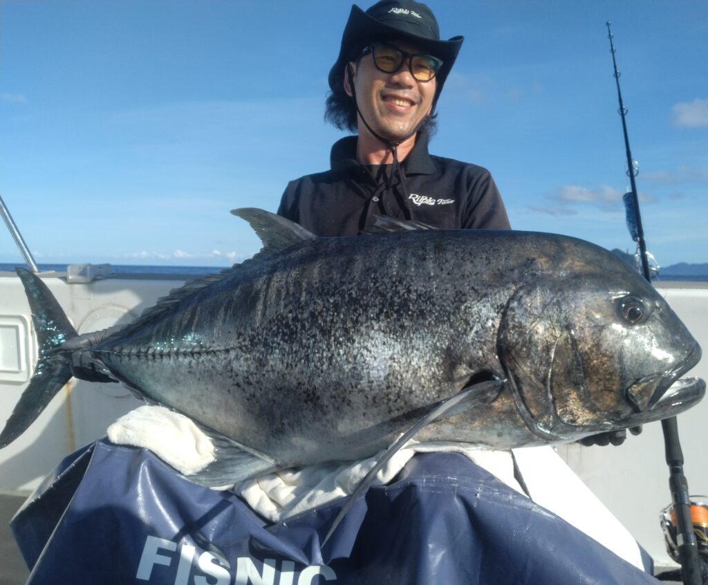 屋久島 GTキャスティング GTフィッシング フィスニック FISNIC 遊漁船 釣り
釣果 吐噶喇列島 トカラ列島 口之島 口永良部島 中之島 オフショアキャスティング オフショアフィッシング トップウォーター ルアーフィッシング GT ジャイアントトレバリー