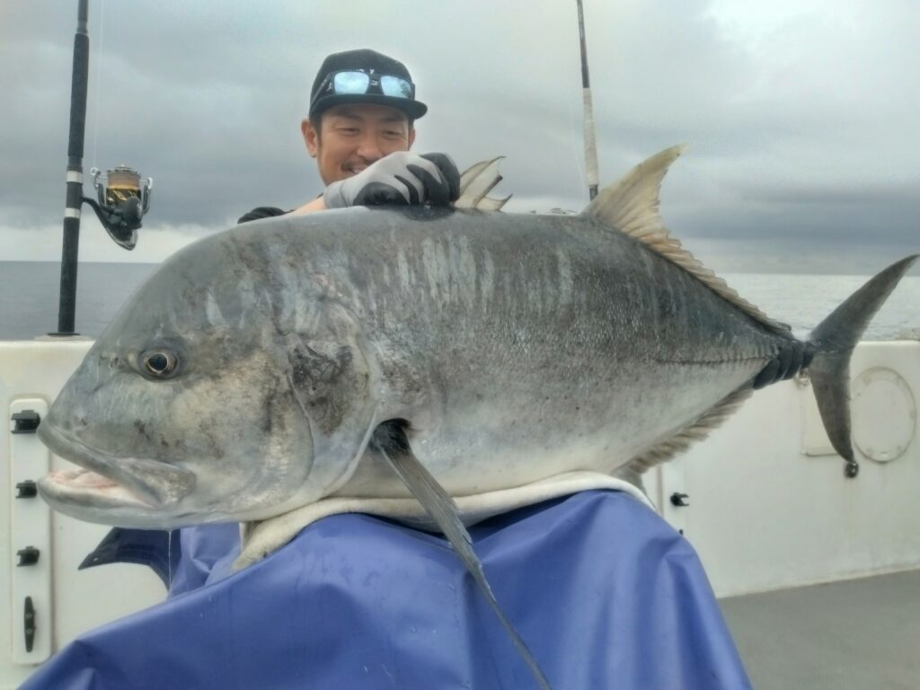 屋久島　GTキャスティング　GTフィッシング　フィスニック　FISNIC　遊漁船　釣り
　釣果　吐噶喇列島　トカラ列島　口之島　口永良部島　中之島　オフショアキャスティング　オフショアフィッシング　トップウォーター　ルアーフィッシング　GT　ジャイアントトレバリー　