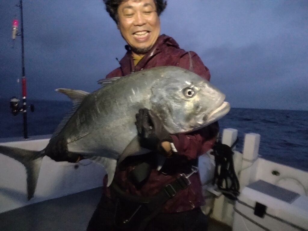 屋久島　GTキャスティング　GTフィッシング　フィスニック　FISNIC　遊漁船　釣り
　釣果　吐噶喇列島　トカラ列島　口之島　口永良部島　中之島　オフショアキャスティング　オフショアフィッシング　トップウォーター　ルアーフィッシング　GT　ジャイアントトレバリー　　
