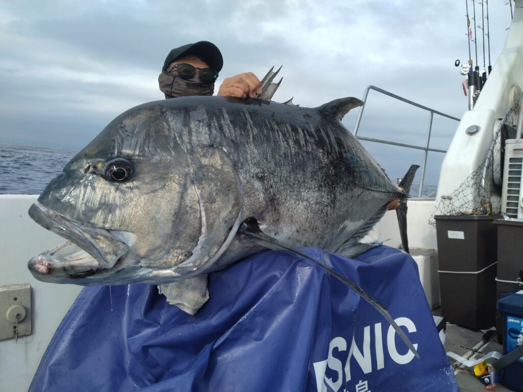 屋久島　GTキャスティング　GTフィッシング　フィスニック　FISNIC　遊漁船　釣り
　釣果　吐噶喇列島　トカラ列島　口之島　口永良部島　中之島　オフショアキャスティング　オフショアフィッシング　トップウォーター　ルアーフィッシング　GT　ジャイアントトレバリー　　
