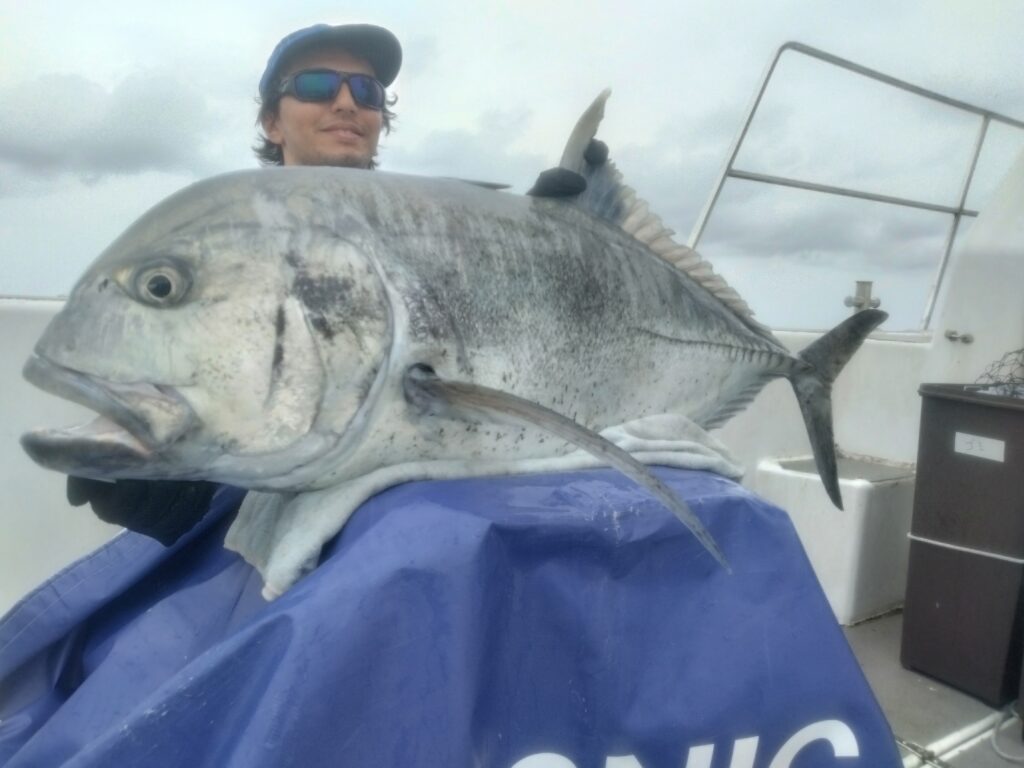 屋久島　GTキャスティング　GTフィッシング　フィスニック　FISNIC　遊漁船　釣り
　釣果　吐噶喇列島　トカラ列島　口之島　口永良部島　中之島　オフショアキャスティング　オフショアフィッシング　トップウォーター　ルアーフィッシング　GT　ジャイアントトレバリー　　
